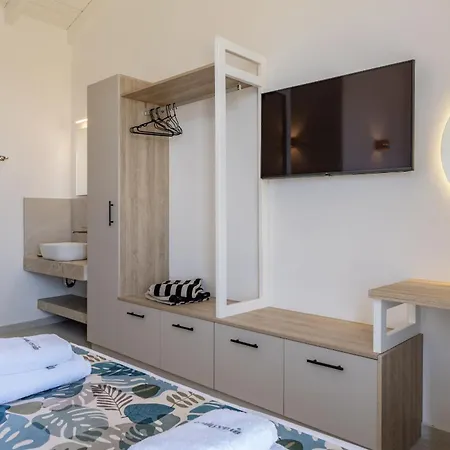 Luxury Maximus - With Private Heated Pool *