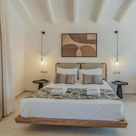 Luxury Maximus - With Private Heated Pool *