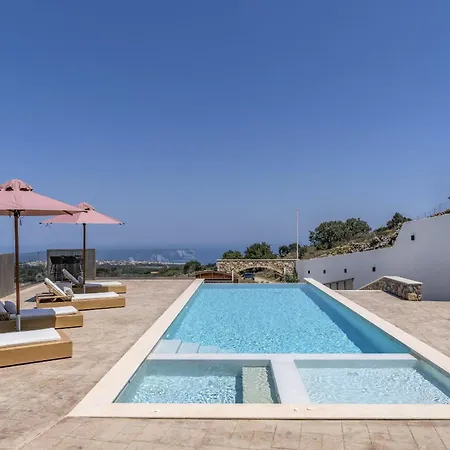 Luxury Maximus - With Private Heated Pool